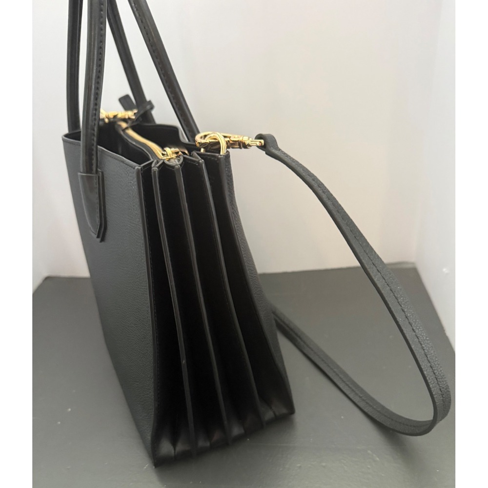 Michael Kors Mercer Tote Accordion Design Black with Gold Hardware Crossbody - Picture 2 of 15